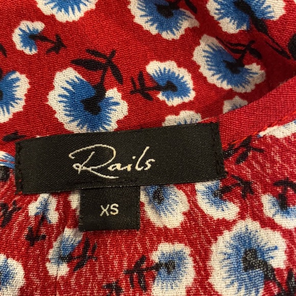 Rails Beaux Top in Red Floral XS - Picture 4 of 5
